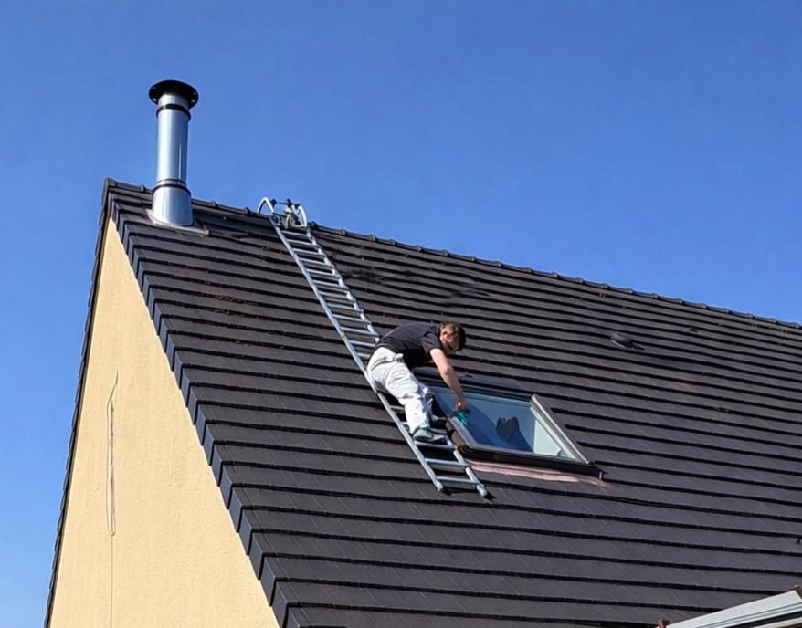 Intervention de couverture sur un toit en tuiles, Entreprise Baud 41